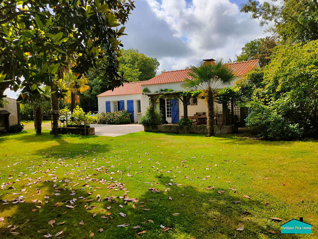 Maison à BOIS-DE-CENE