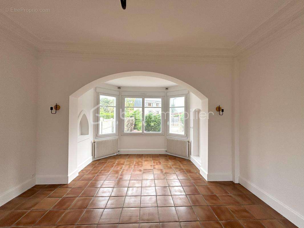 Maison à FRIVILLE-ESCARBOTIN