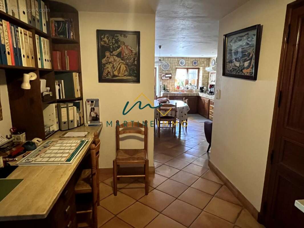 A vendre maison pierre de 240m2 - photo 7