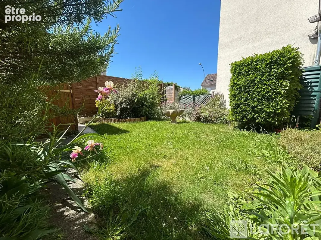 A Vendre Maison 3 chambres, Bureau, Jardin, Garage - photo 3