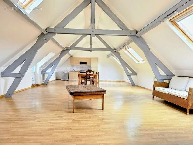 Maison à LE MESNIL-REAUME