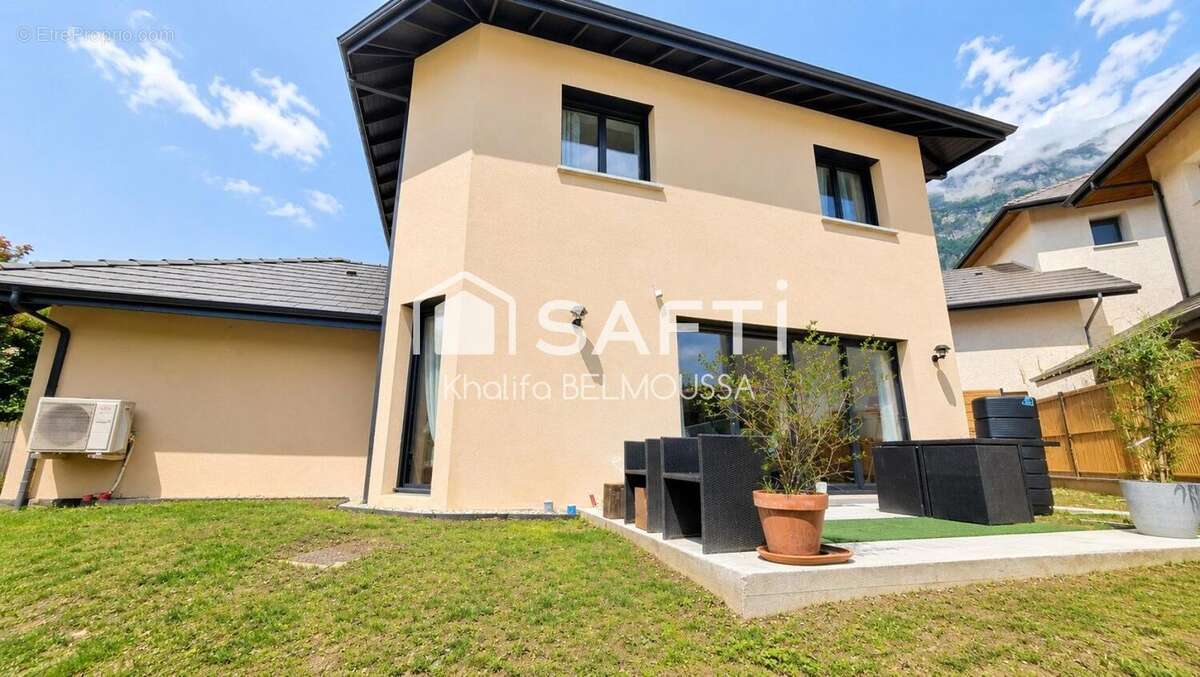 Photo 2 - Maison à DRUMETTAZ-CLARAFOND