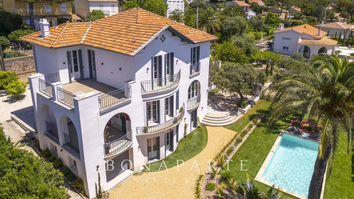 Maison à SAINT-RAPHAEL
