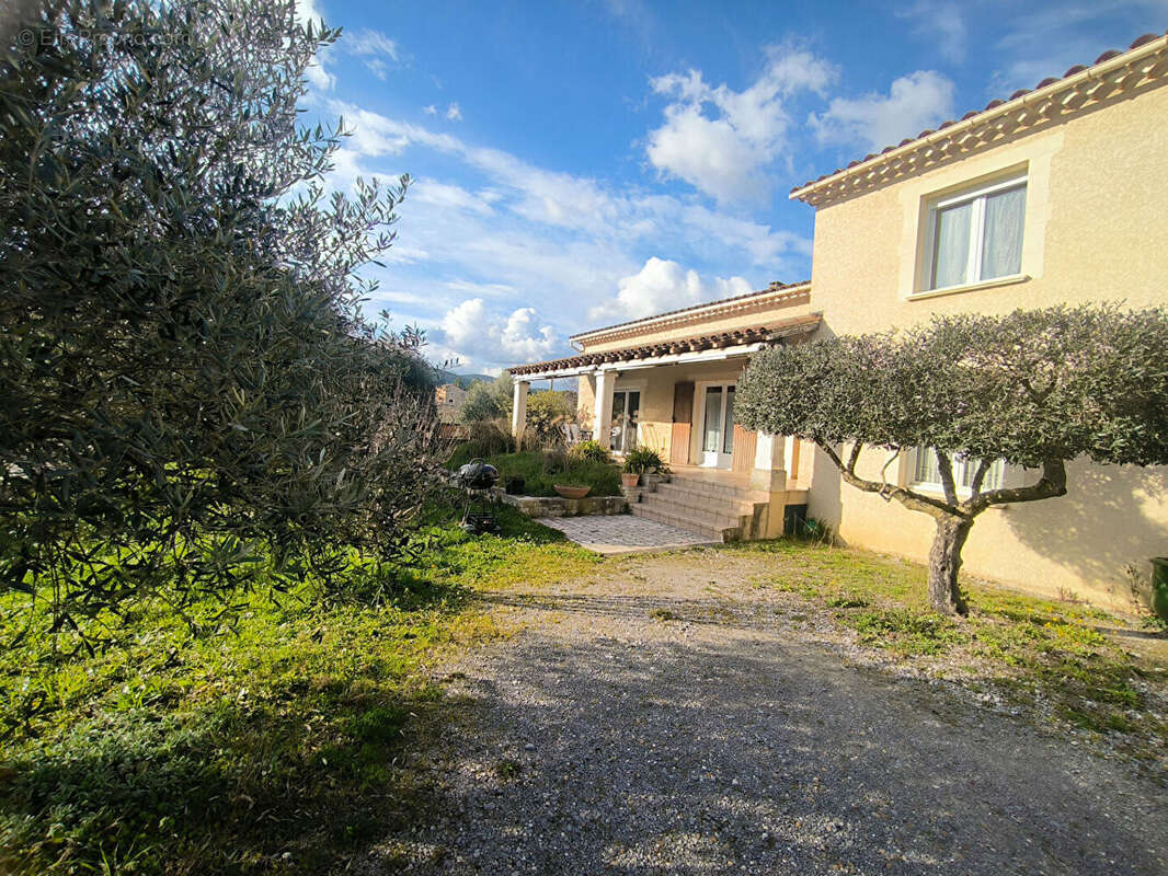 À vendre : Grande  Villa  +spacieuse + une dépendance de 60 m²,  à 15 mn d'ALES - photo 4