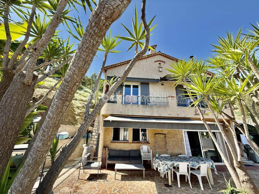 Maison à MANDELIEU-LA-NAPOULE
