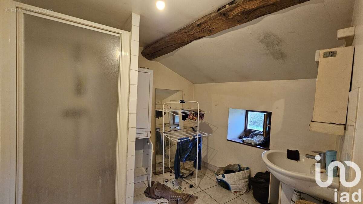 Maison 103 m² à Les Adjots  - photo 5
