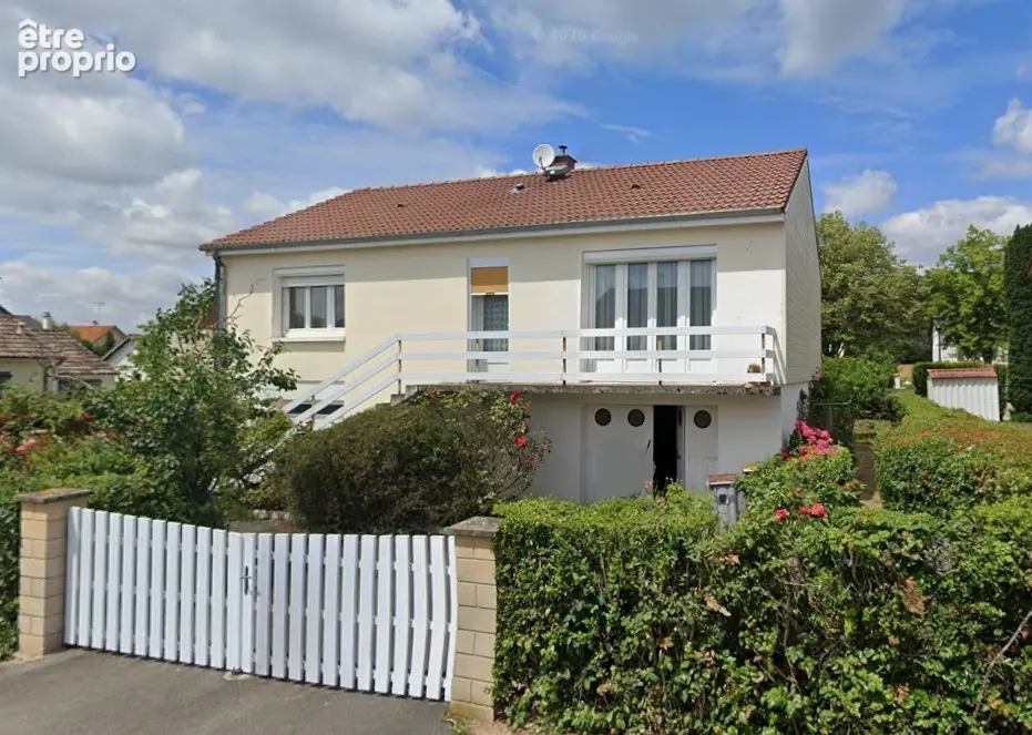 Maison à SAINT-AMAND-MONTROND