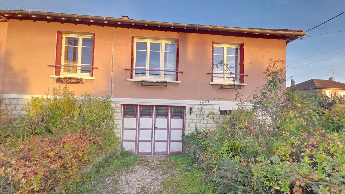 Maison à AUXERRE