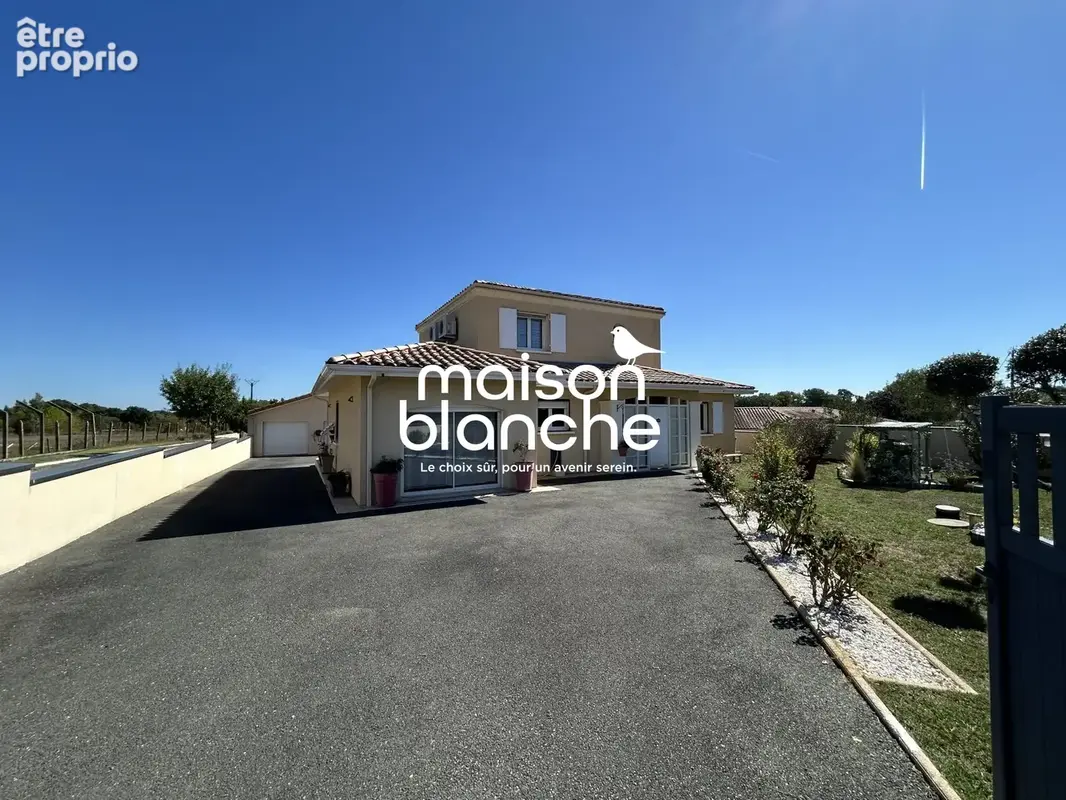 Maison 6 pièces 150 m² à vendre à Saint-Martin-De-Laye (33910) - photo 2