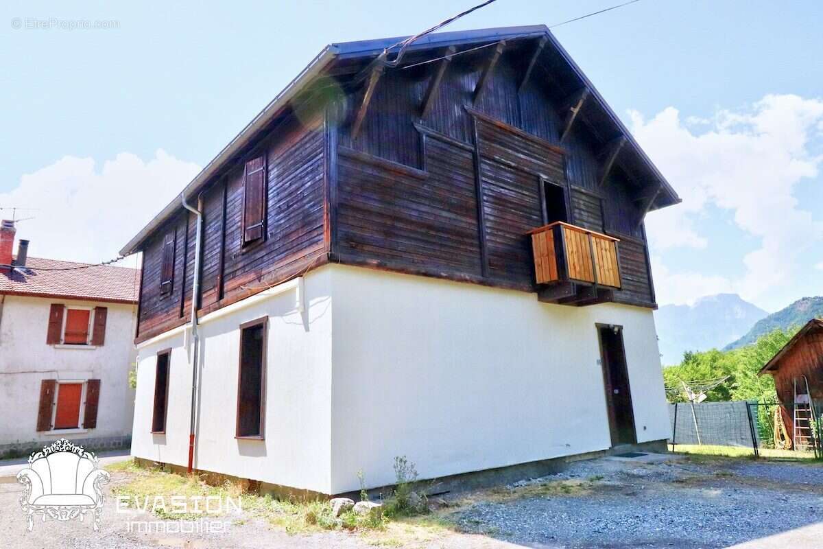 Maison 125 m² à Saint-Gervais-Les-Bains  - photo 2