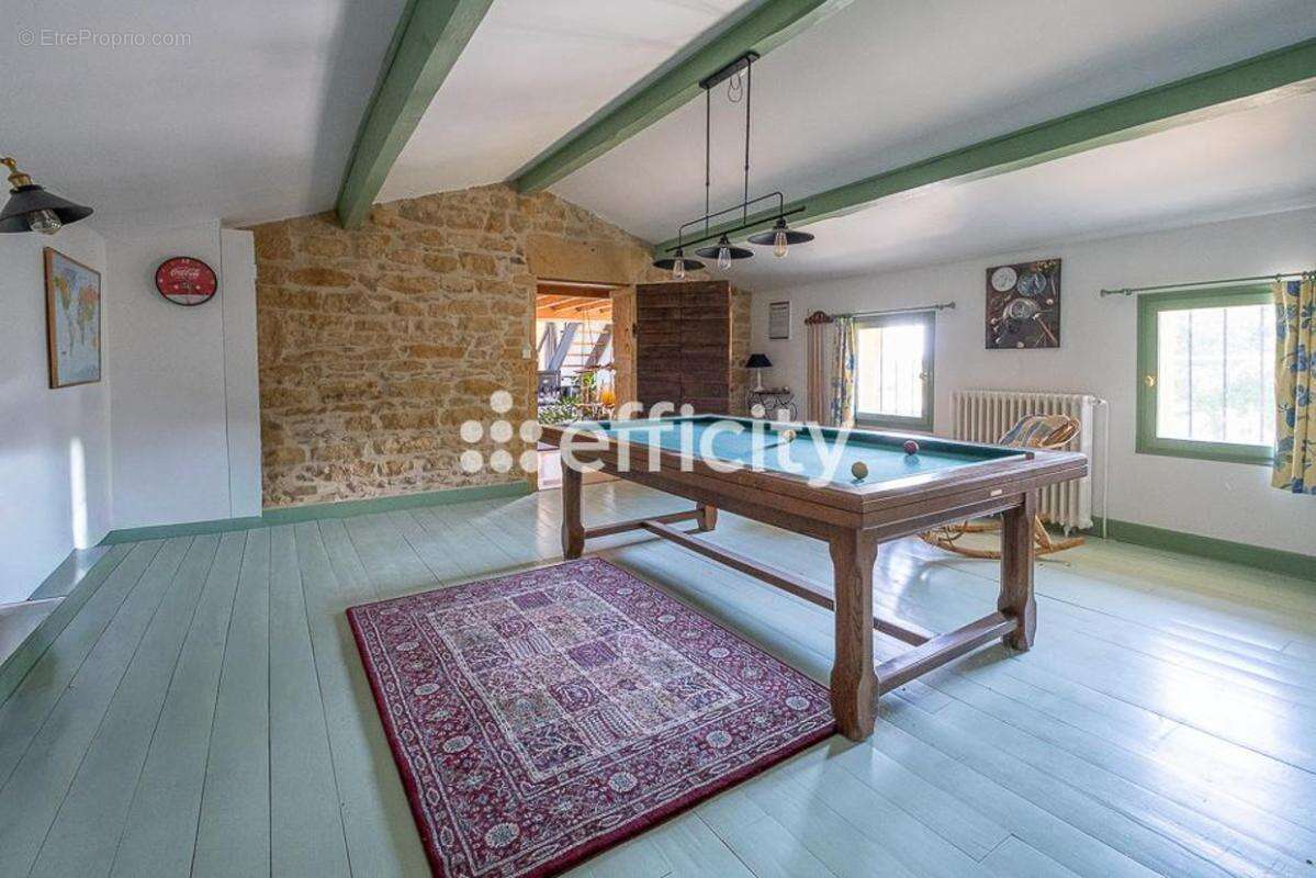 Maison 183 m² à Saint-Germain-Sur-L'arbresle  - photo 7