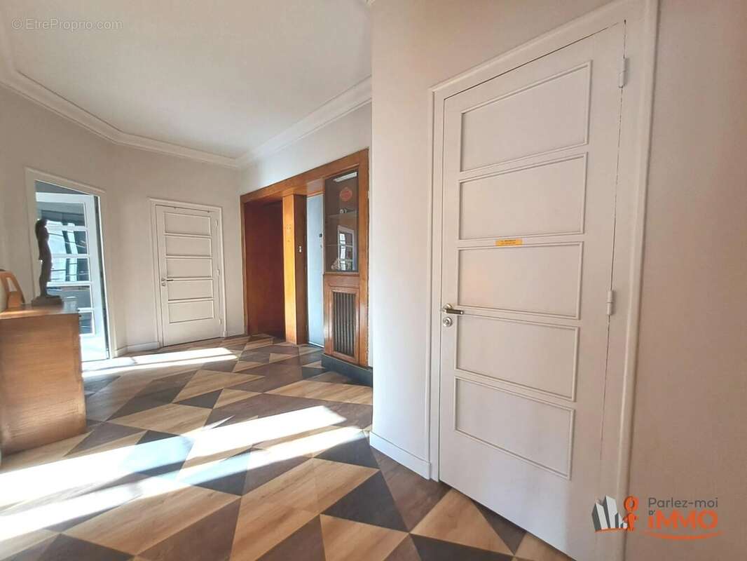 Appartement à SAINT-ETIENNE