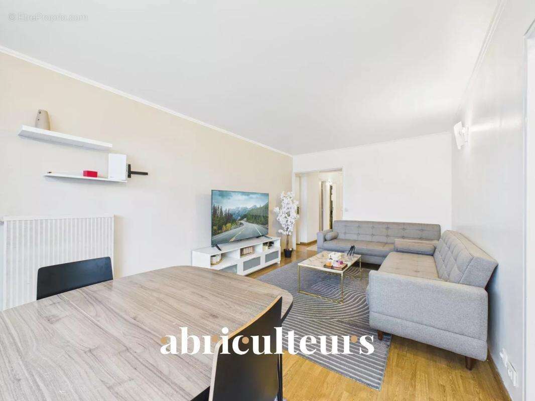 Appartement à COLOMBES