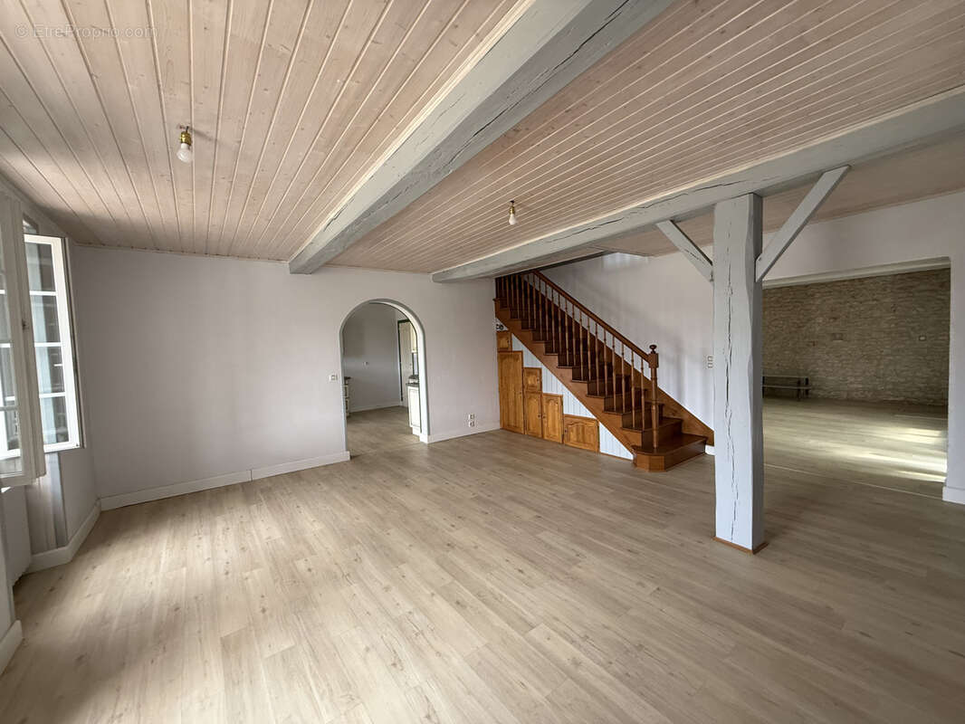 Maison 4 chambres avec piscine proche de royan - photo 2