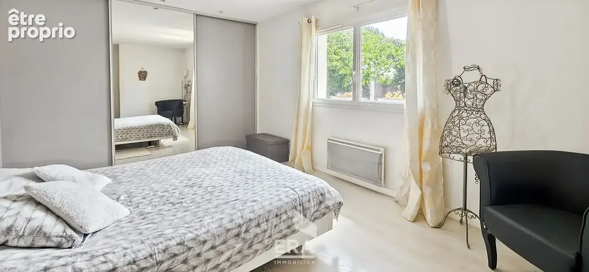 EYSINES 33320 - Maison familiale 200m²  5ch +  bureaux - 850 m² de parcelle - Calme - Garage, Jardin - photo 5