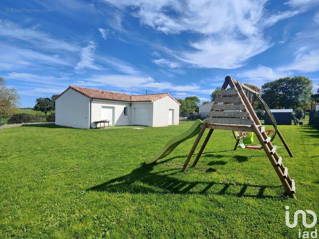 Photo 1 - Maison à SERENAC