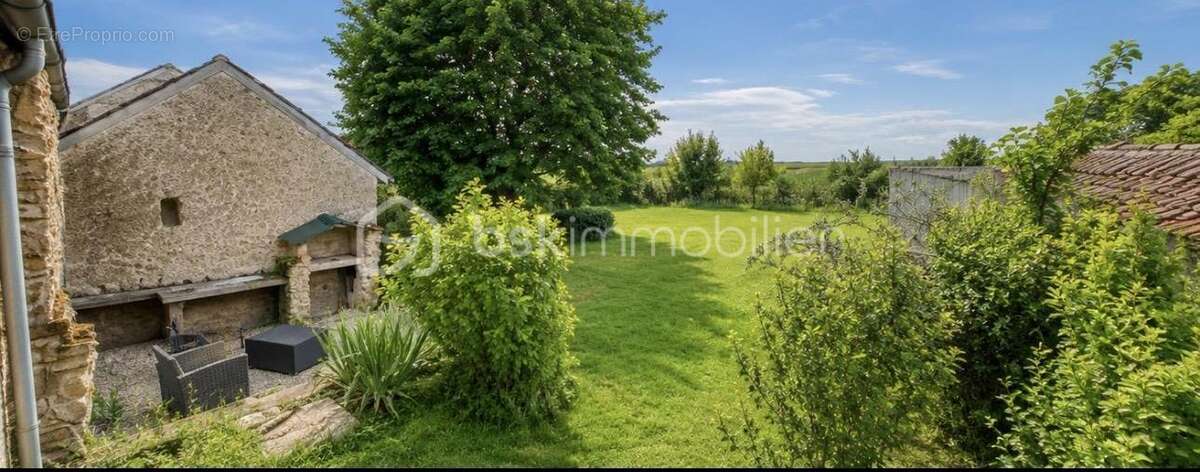 Longère de 100 m² à Thignonville - photo 14