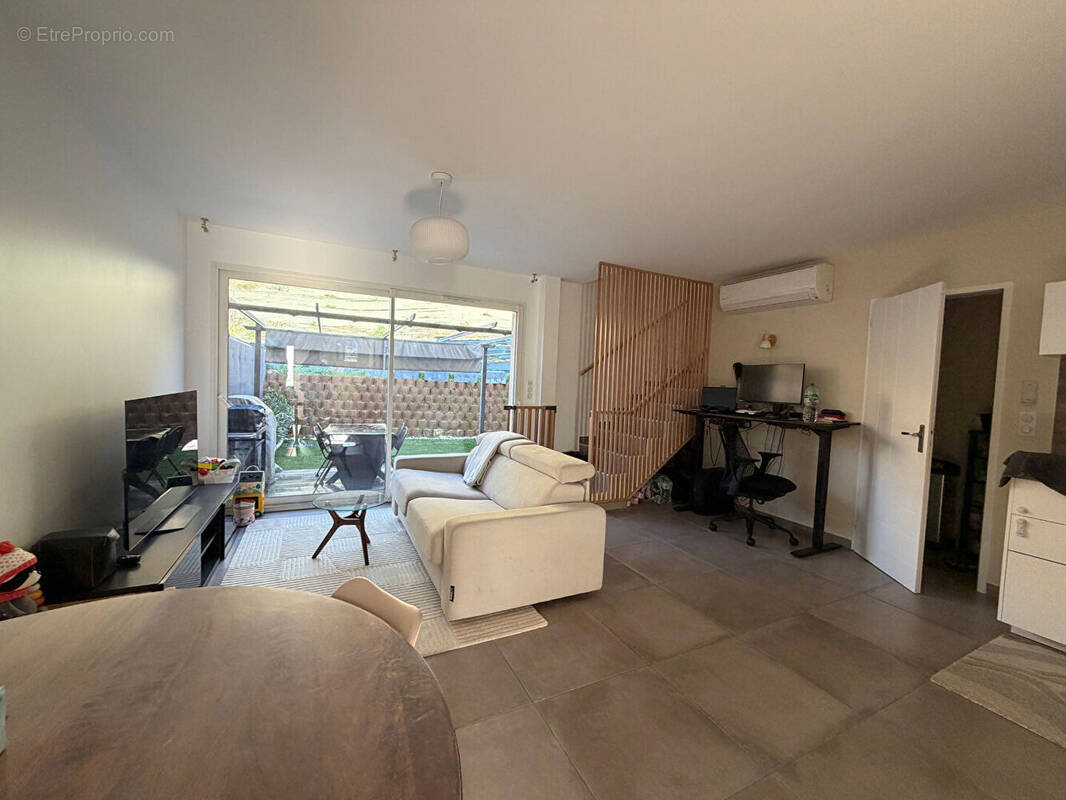 Maison à SAINT-ZACHARIE