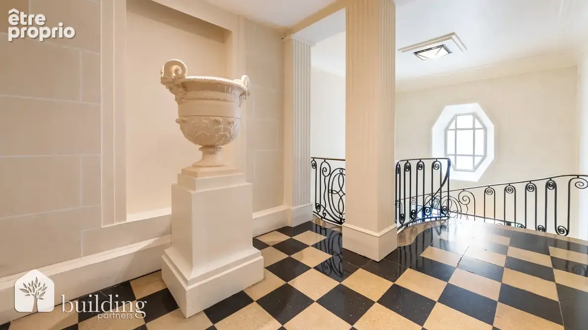 Arc de Triomphe Paris 17ème - Studio 29,40 m² avec 7,35 m² de terrasse - photo 10
