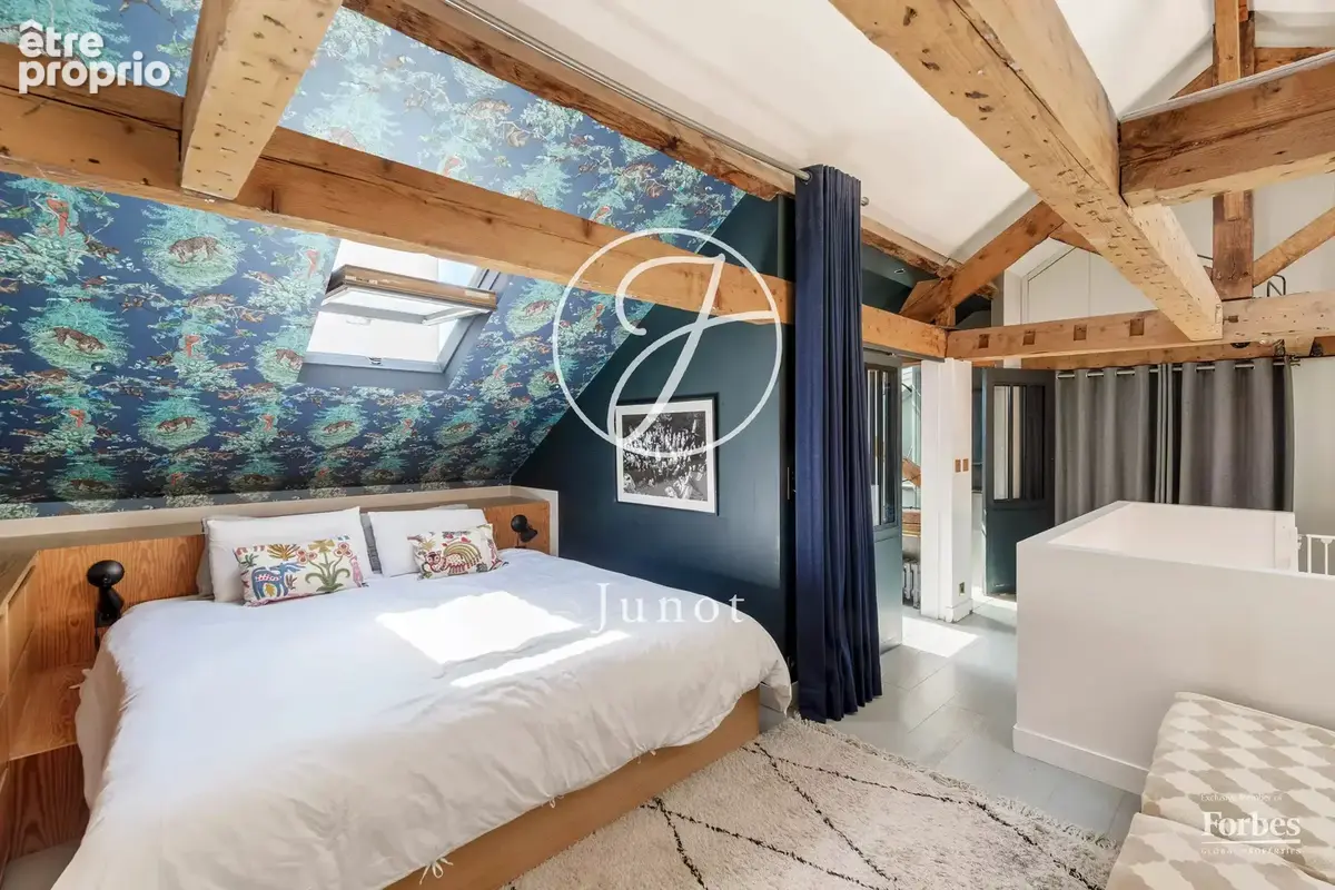 Paris 18e - MONTMARTRE / CAULAINCOURT - Atelier d'artiste - 88,26m² au sol - 77,55m² Carrez - 2 chambres - Dernier étage - photo 4