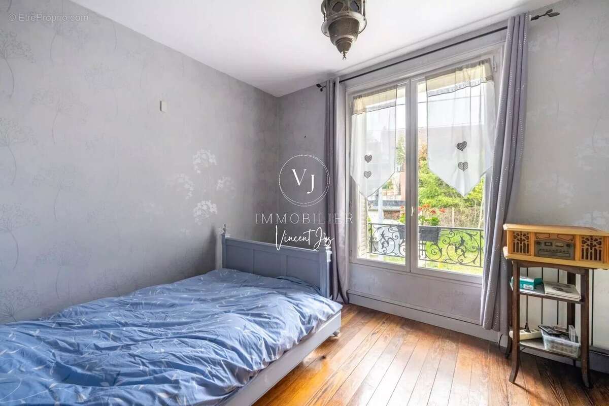 Maison à VAUX-SUR-SEINE