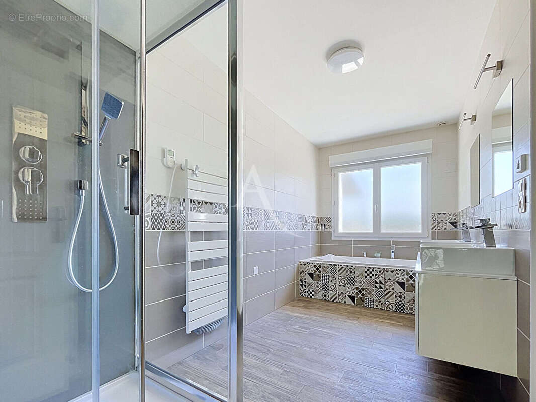Maison La Menitre 5 pièces 137 m2 - photo 5