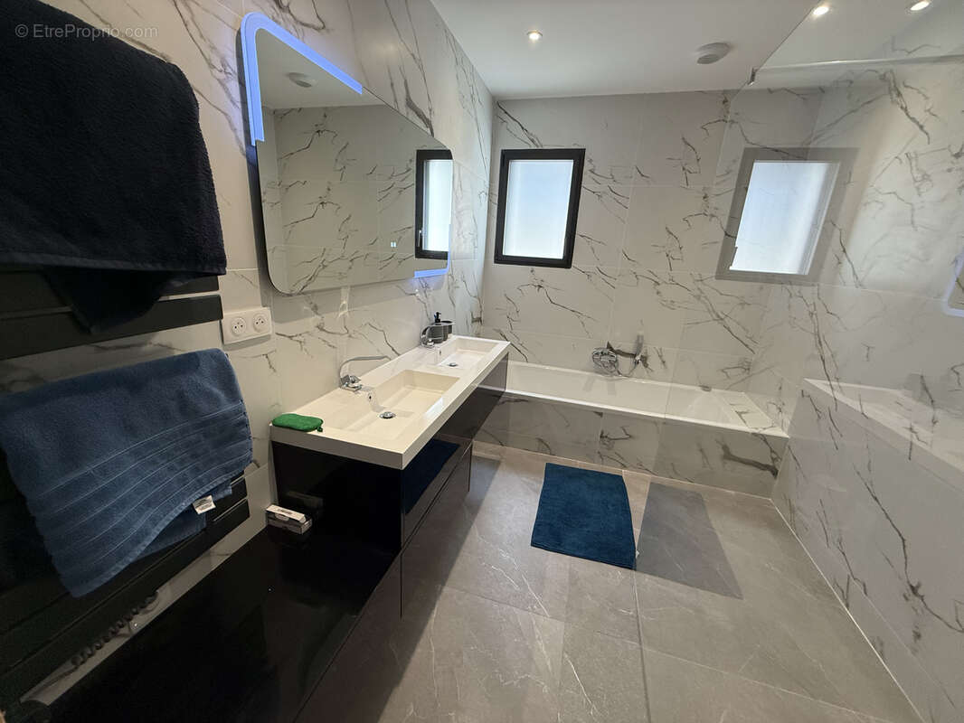 Maison à LA MOTTE-SERVOLEX