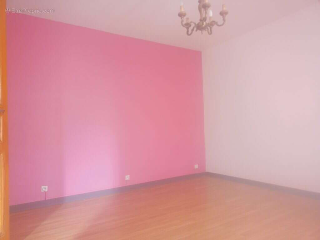 Maison à LACABAREDE