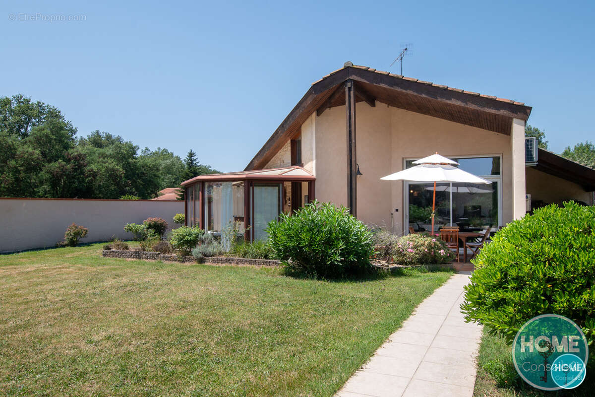 Maison à LABARTHE-SUR-LEZE