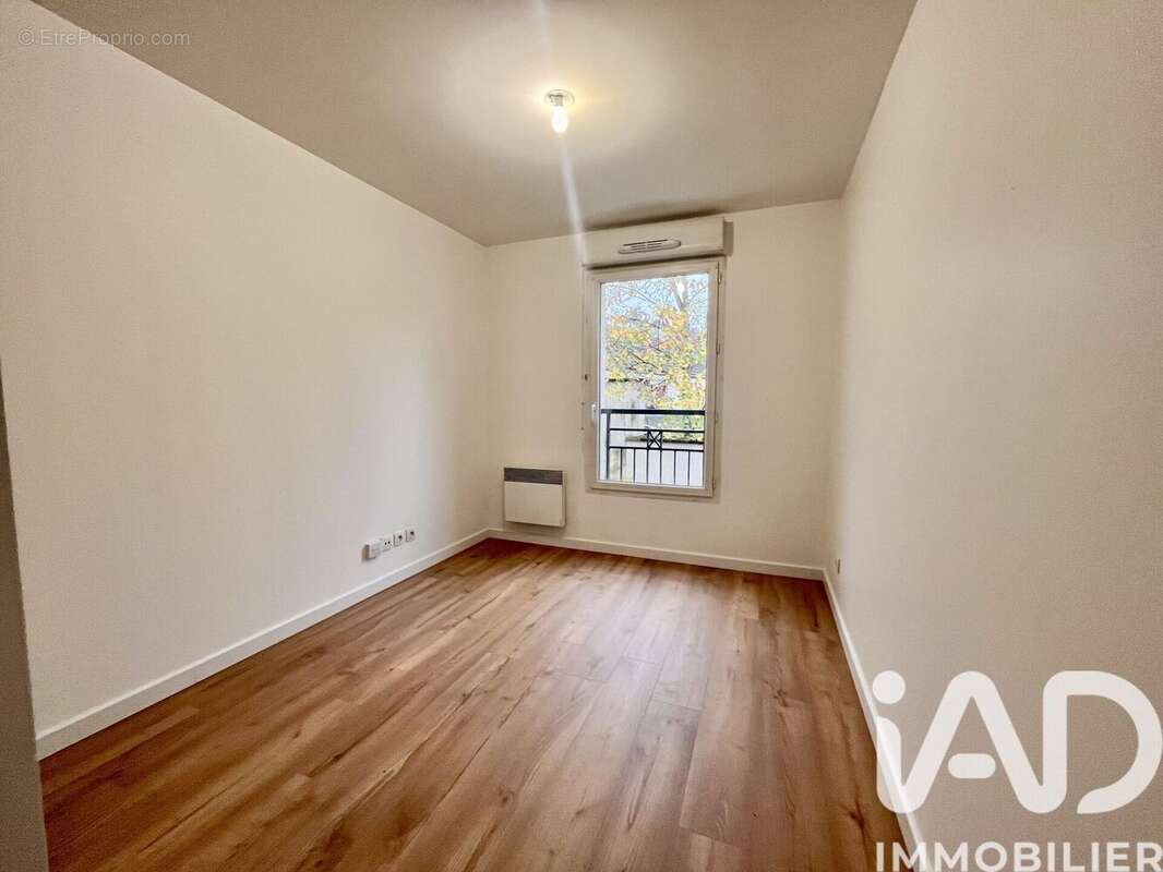 Appartement 68 m² à La Queue-En-Brie  - photo 9