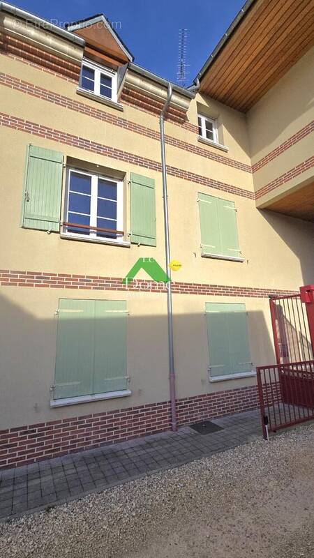 Appartement à BORNEL