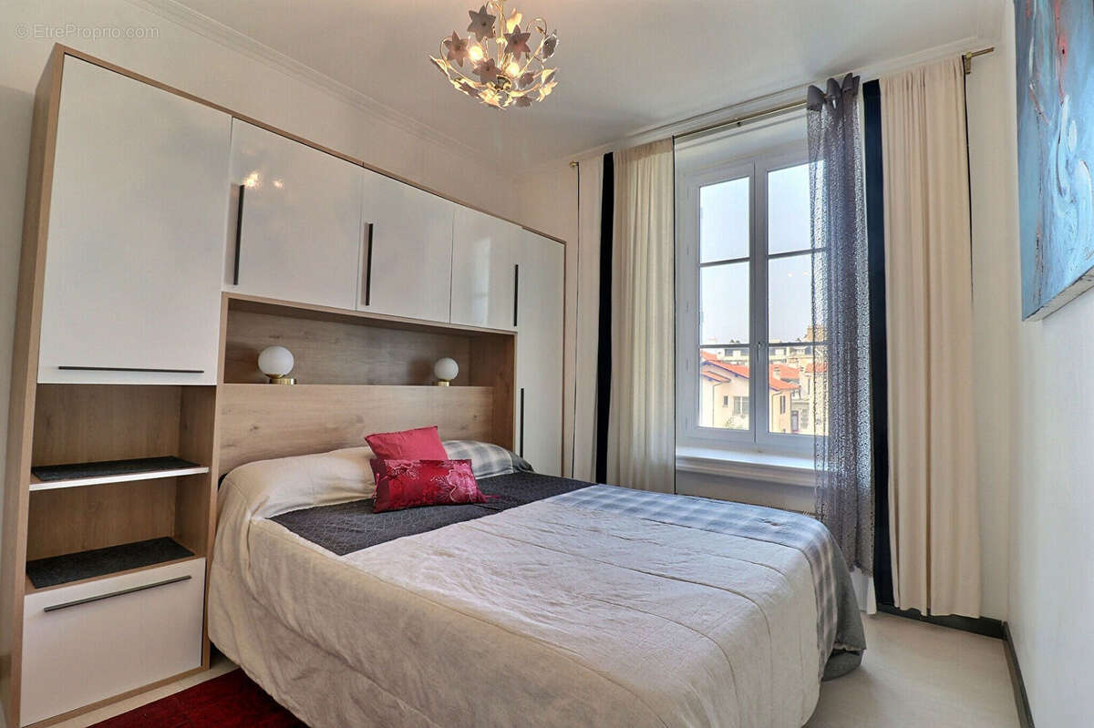 Biarritz T4 de 76 m2 plage a pied - photo 7