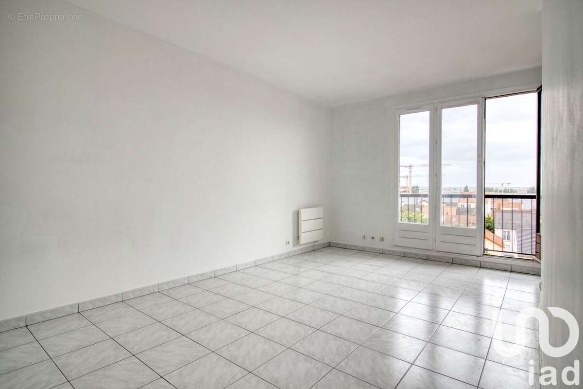 Photo 2 - Appartement à LE BOURGET