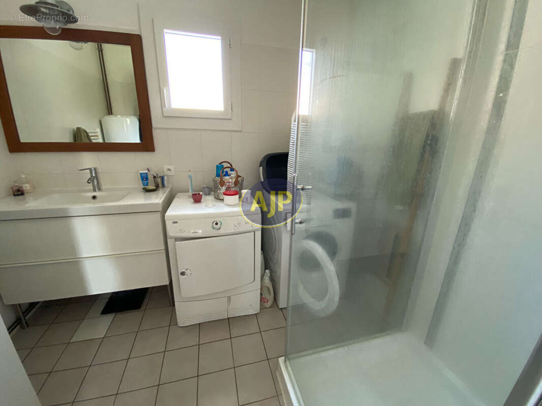 Maison à VENDAYS-MONTALIVET