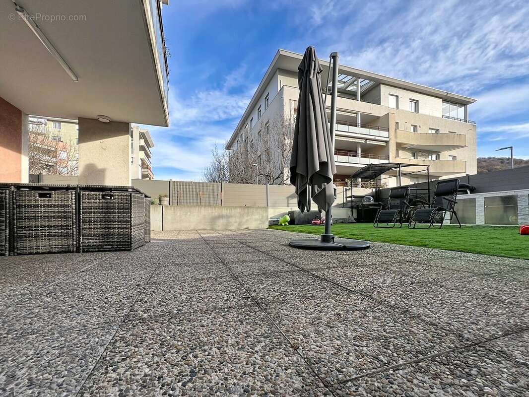 Appartement à ECHIROLLES