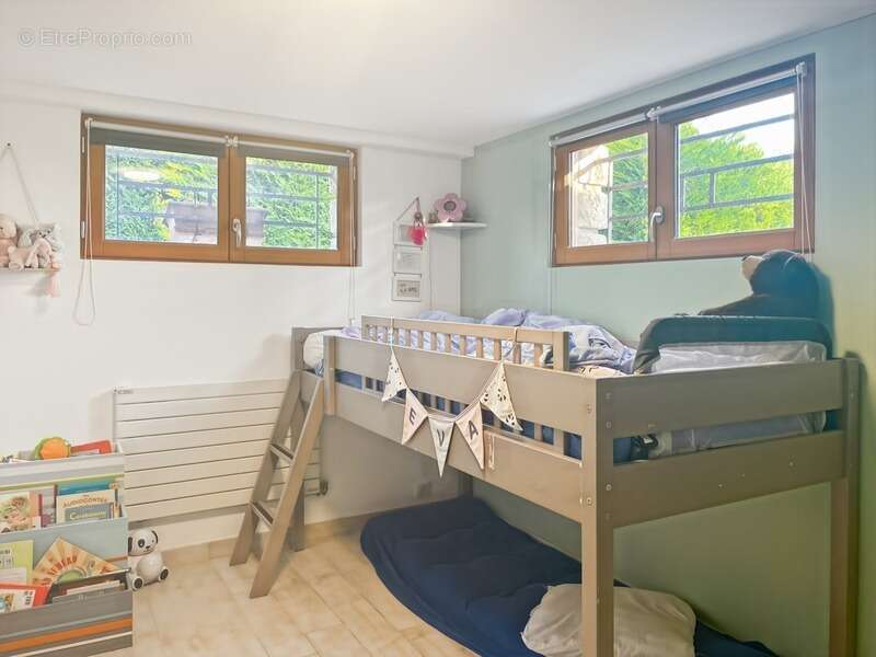 Maison à NEAUPHLE-LE-CHATEAU