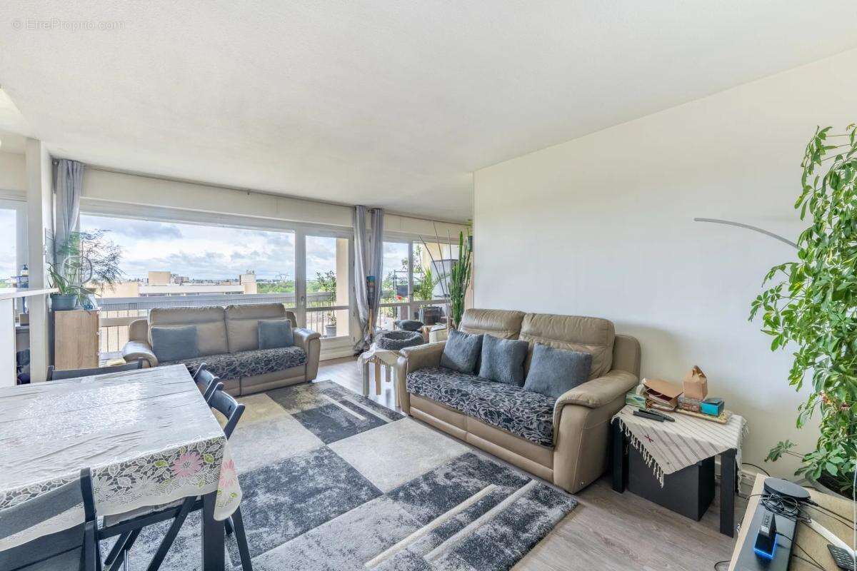 Appartement à ELANCOURT