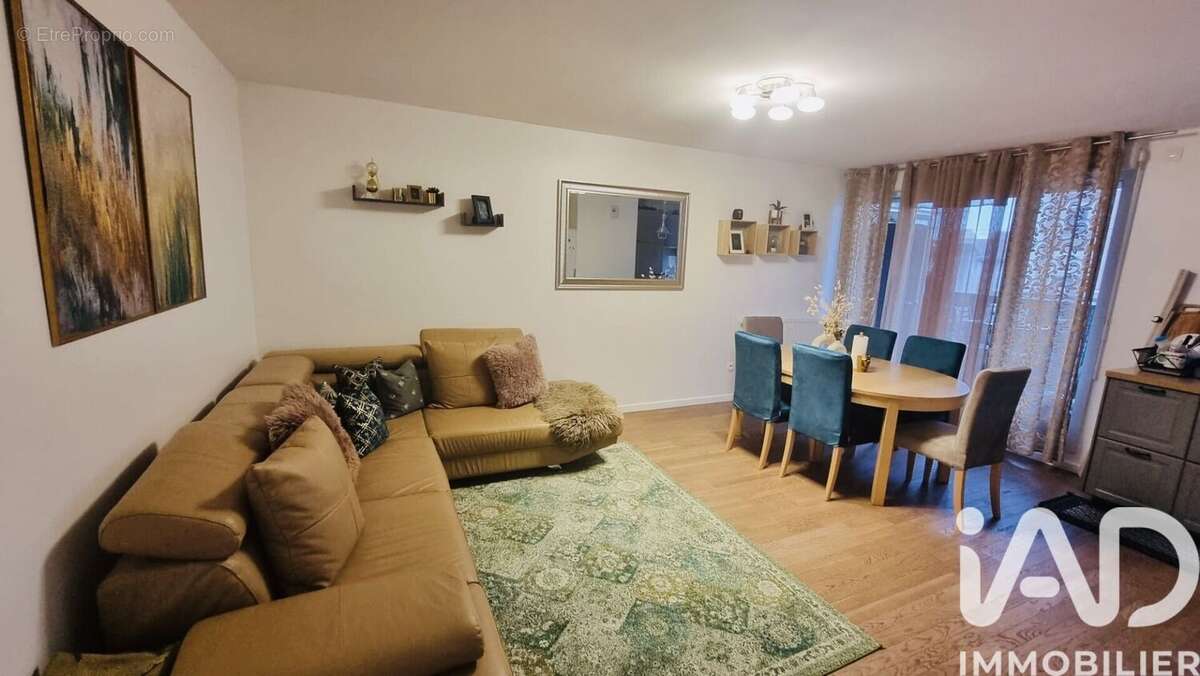 Photo 2 - Appartement à GENNEVILLIERS