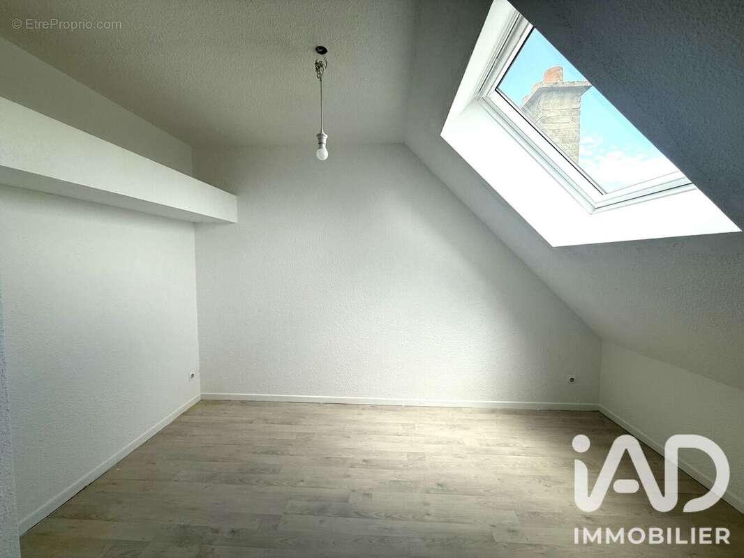 Photo 8 - Appartement à COIN-LES-CUVRY