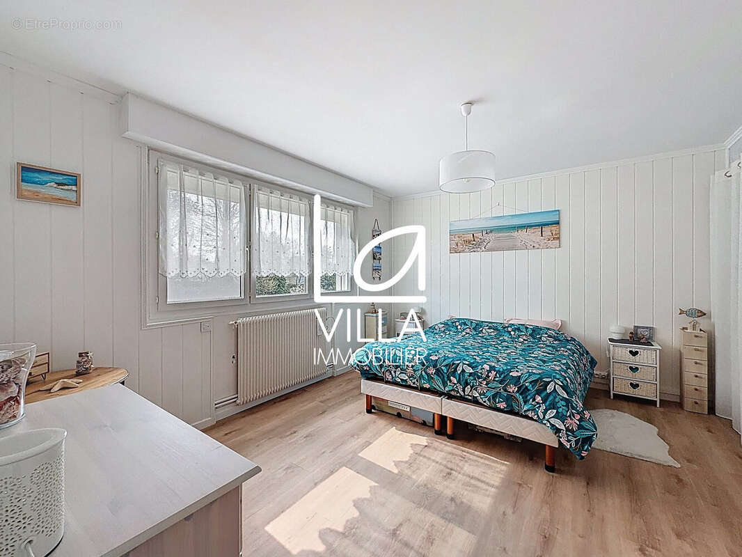 Maison à SAINT-MARTIN-BOULOGNE