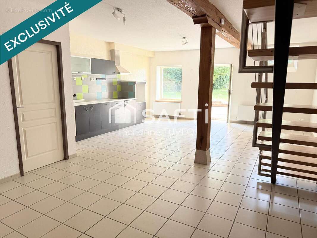 Maison 150 m² à Poligny  - photo 7