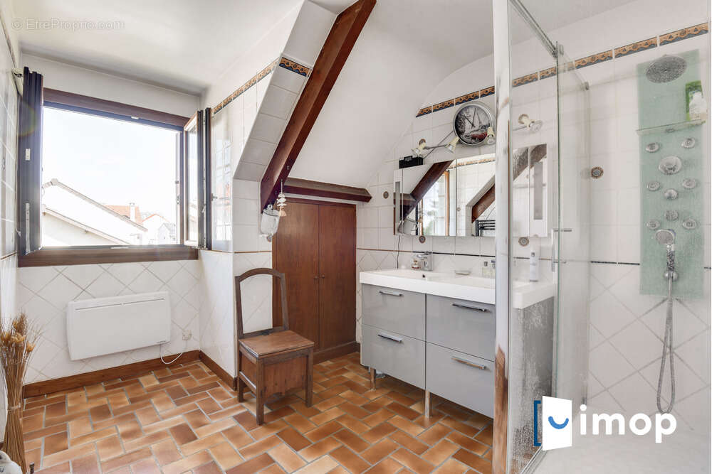 Maison à ROSNY-SOUS-BOIS