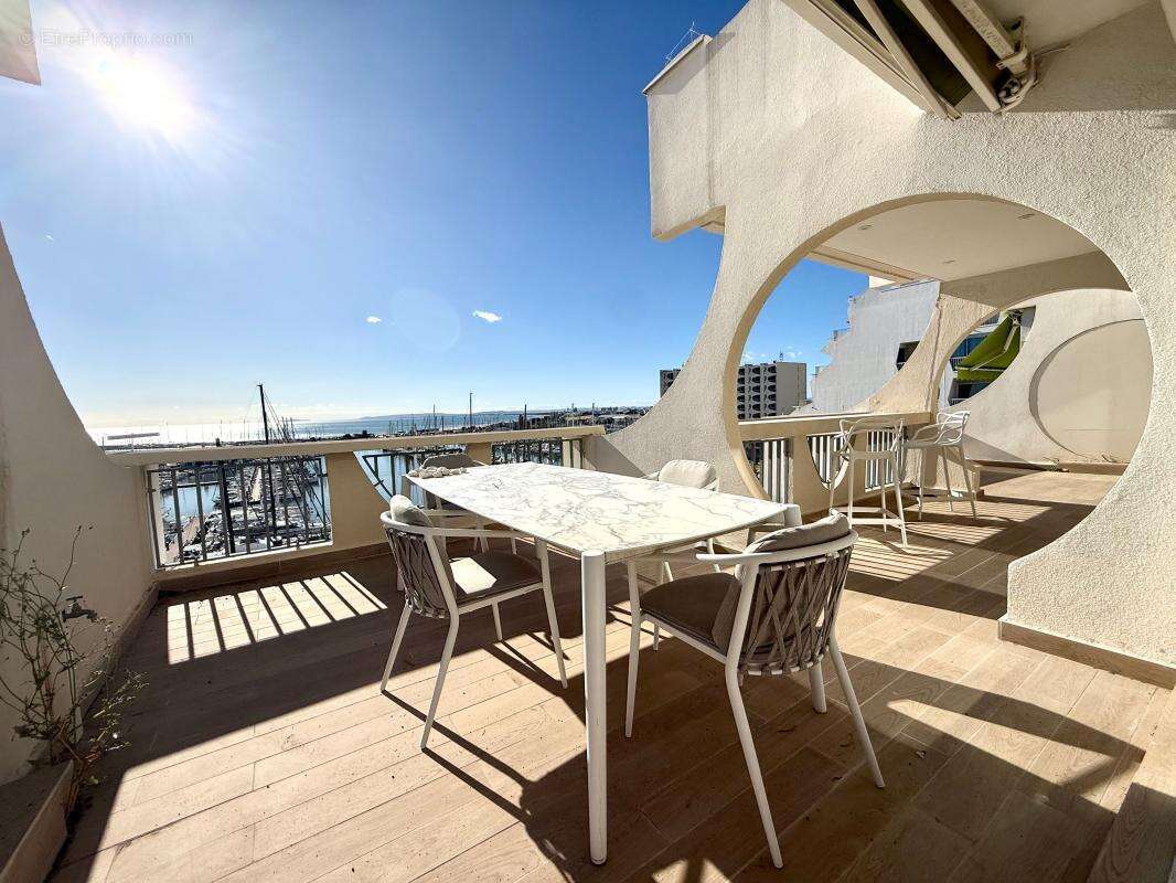 Appartement à LA GRANDE-MOTTE