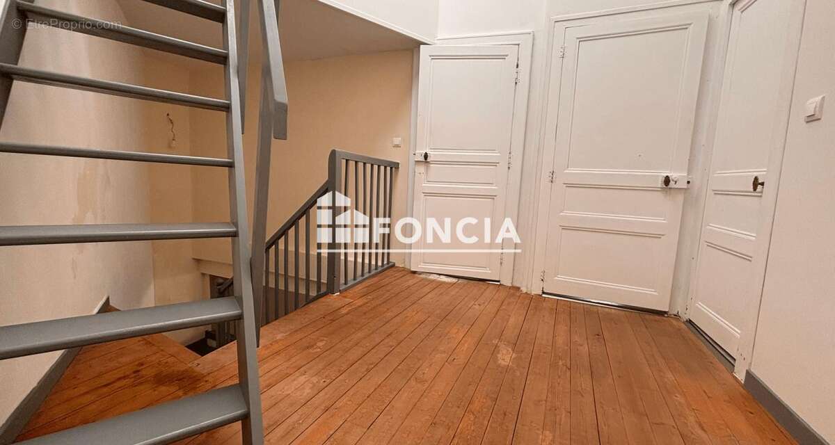 Maison à TONNAY-CHARENTE