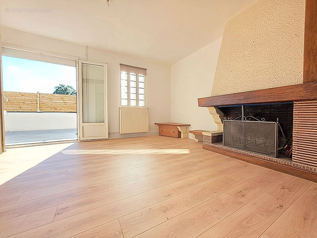 Maison à SAINT-BARTHELEMY-D&#039;ANJOU