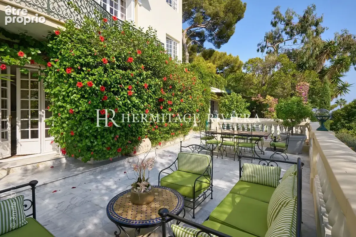 terrasse 2 de la villa belle époque à vendre à cap-d'ail