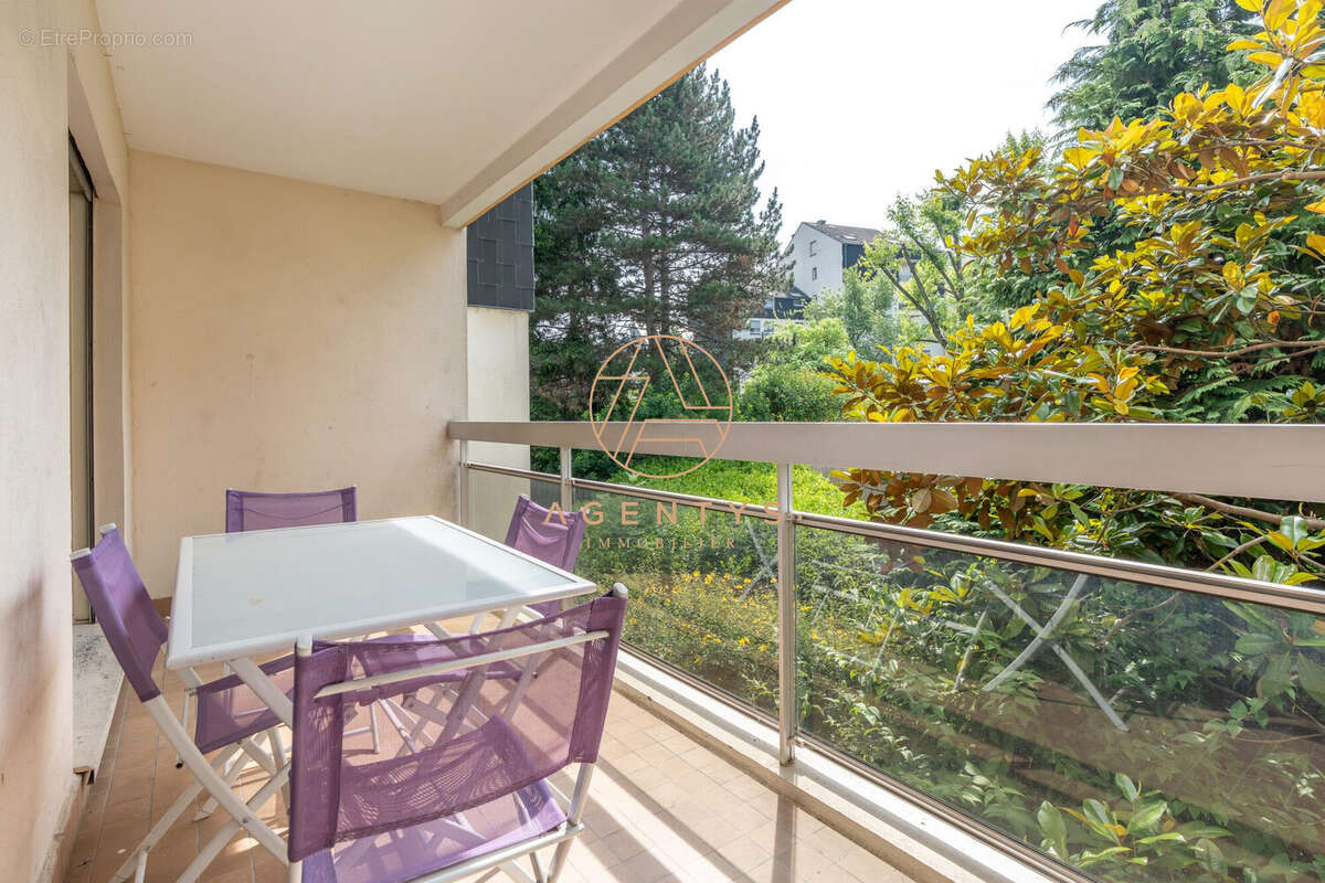 Appartement à NOGENT-SUR-MARNE