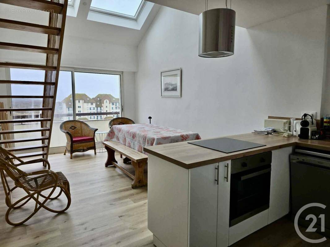 Appartement à NESLES