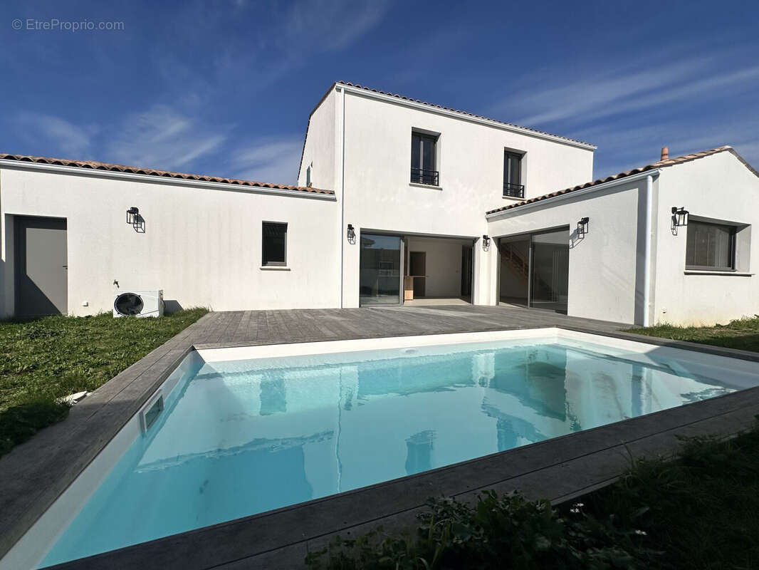 Maison à ANGOULINS