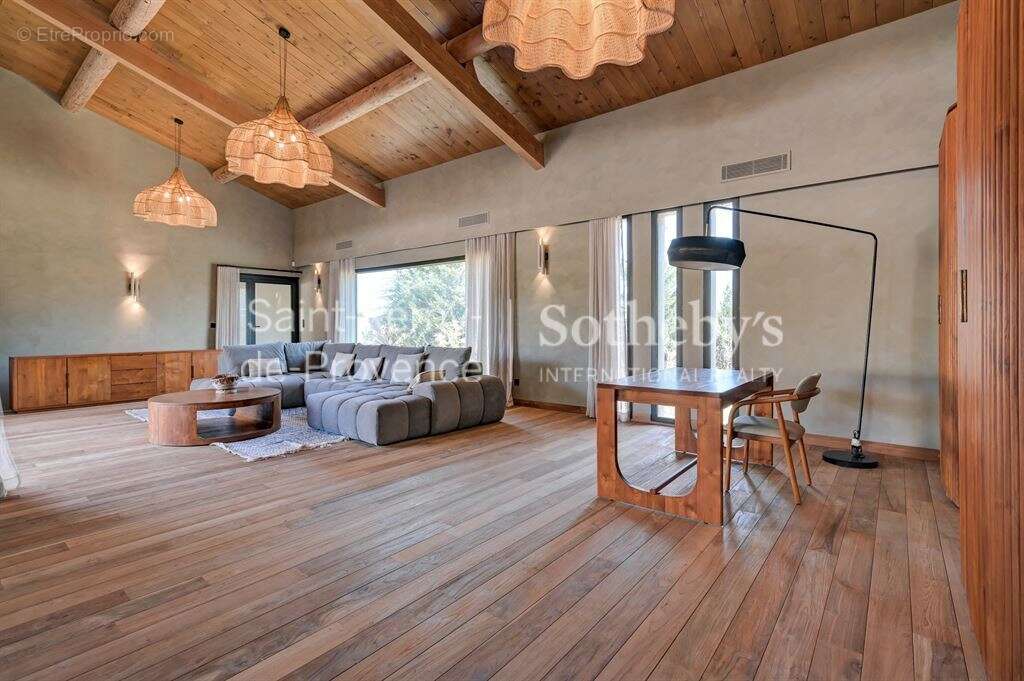 Villa contemporaine parfaitement équipée, vue Alpilles et emplacement privilégié - photo 8
